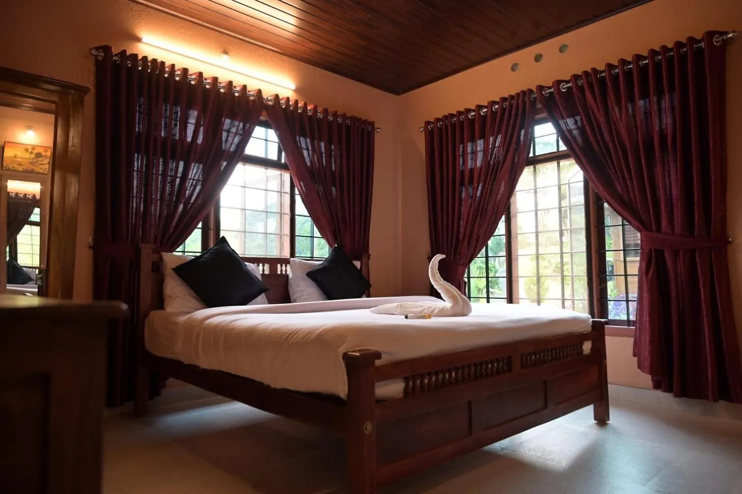 Mud Silver 2Bhk Villa Munnar 0*,  India